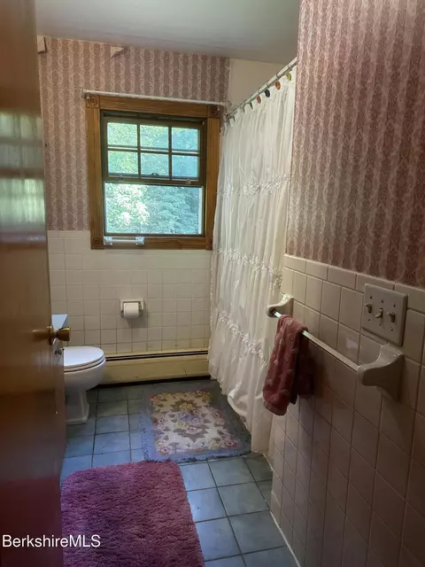 Bath - 1689 E Windsor Rd, Windsor, MA 01270 photo 2 of 3