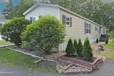 I-6 Robert Ave, Lenox, MA 01240 photo 4