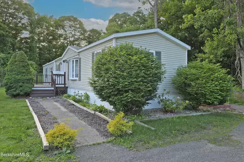 I-6 Robert Ave, Lenox, MA 01240 photo 3