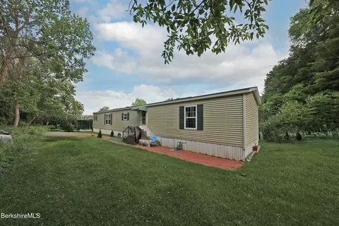 I-6 Robert Ave, Lenox, MA 01240 photo 5