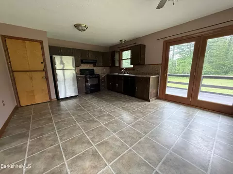 153 Dugway Rd, Lenox, MA 01240 photo 10