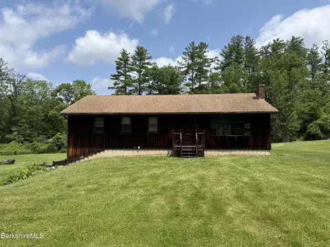 153 Dugway Rd, Lenox, MA 01240