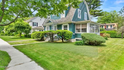 50 Harding St, Pittsfield, MA 01201