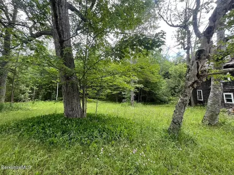 477 Mohawk Trl, Drury, MA 01343 photo 3