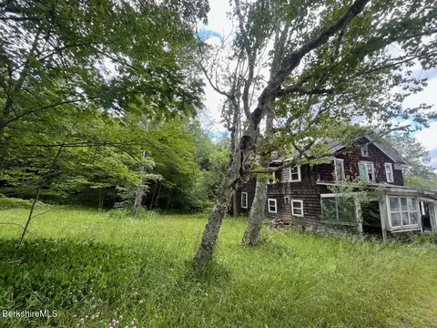 477 Mohawk Trl, Drury, MA 01343 photo 2