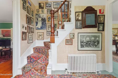 Entry Way - 28 Main Rd, Tyringham, MA 01264 photo 2 of 9