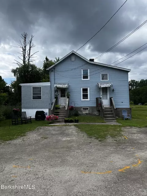 139-141 Main St, Cheshire, MA 01225