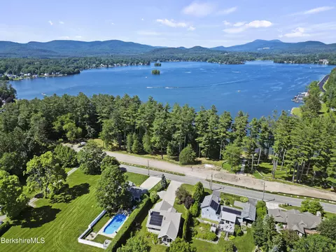 83 Hancock Rd, Pittsfield, MA 01201