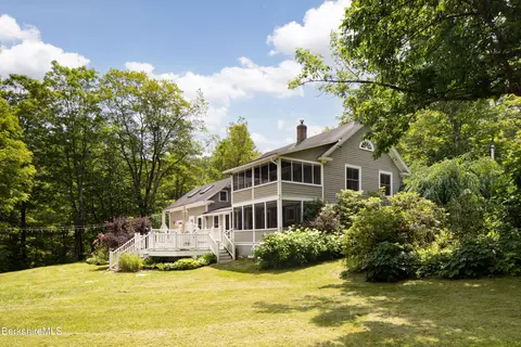 617 Main Rd, Monterey, MA 01245