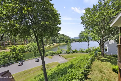 1450 North St #408, Pittsfield, MA 01201