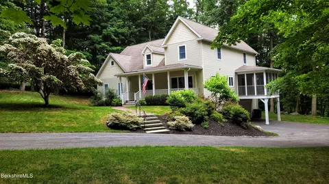 257 W Mountain Rd, Lenox, MA 01240