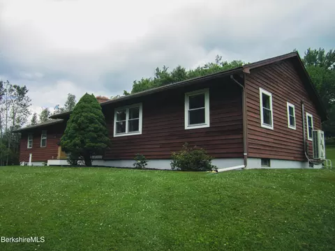 805 Savoy Rd, Cheshire, MA 01225