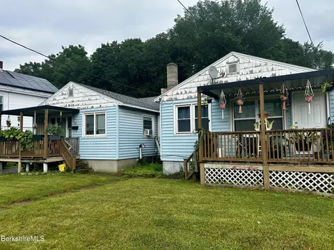 89-91 N Summer St, Adams, MA 01220