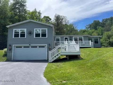 86 Sandmill Hl, Cheshire, MA 01225