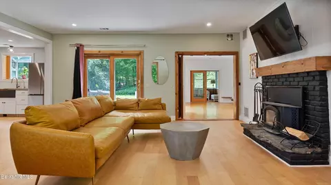638 Fog Hill Rd, Austerlitz, NY 12017 photo 5