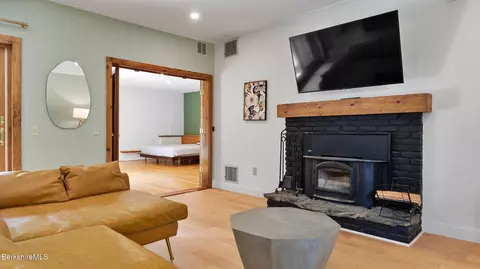 638 Fog Hill Rd, Austerlitz, NY 12017 photo 10