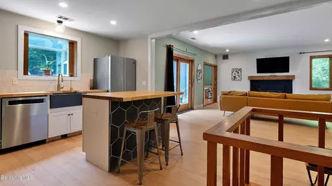 638 Fog Hill Rd, Austerlitz, NY 12017 photo 15