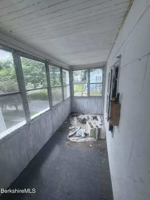 Exterior - 118 Danforth Ave, Pittsfield, MA 01201 photo 2 of 7