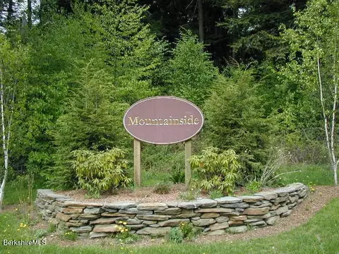 37 Corey Rd #9061, Hancock, MA 01237
