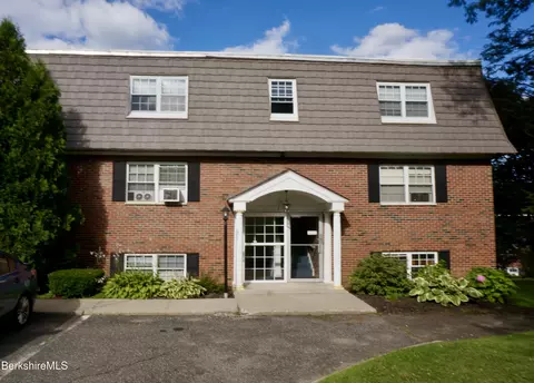 260 Pittsfield Rd #B-5, Lenox, MA 01240