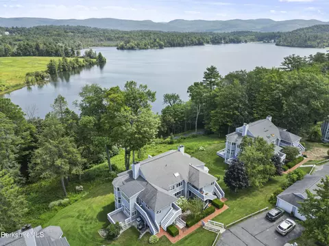 770 Summer St #15A, Lee, MA 01238