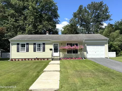 45 College Ave, North Adams, MA 01247