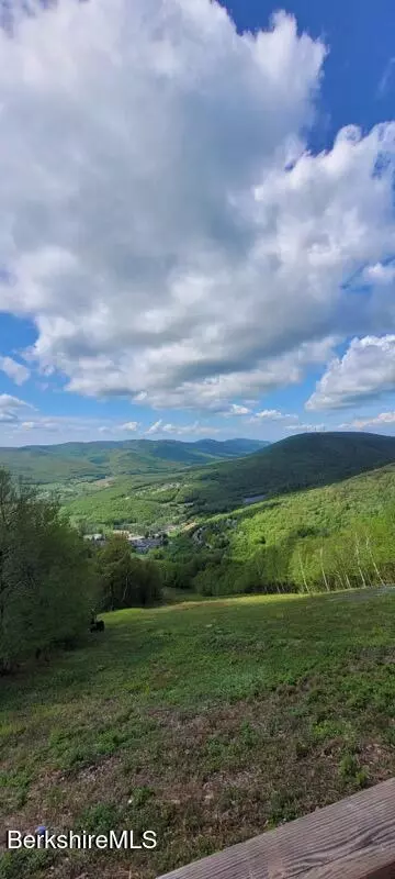 37 Corey Rd #634, Hancock, MA 01237
