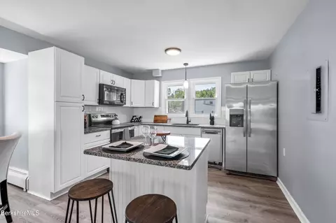 52 Bossidy Dr, Pittsfield, MA 01201