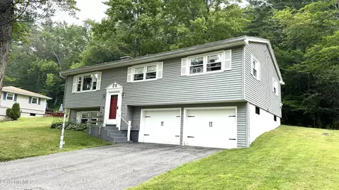68 Autumn Dr, North Adams, MA 01247