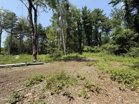 14 Mcgee Rd, Egremont, MA 01258