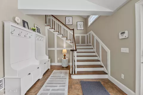 Entry Way - 1 Devon Rd, Stockbridge, MA 01262 photo 2 of 5