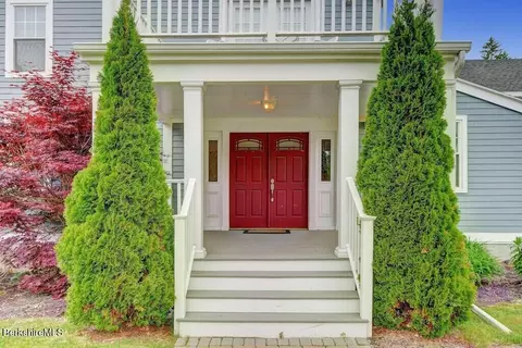 Exterior - 1 Devon Rd, Stockbridge, MA 01262 photo 2 of 10