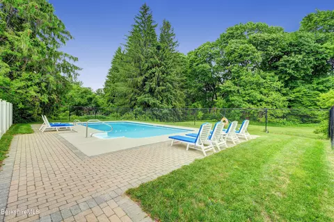 Exterior - 1 Devon Rd, Stockbridge, MA 01262 photo 1 of 10