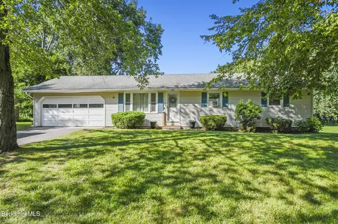 83 Devonshire Dr, Cheshire, MA 01225 photo 28