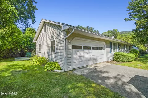 83 Devonshire Dr, Cheshire, MA 01225 photo 29