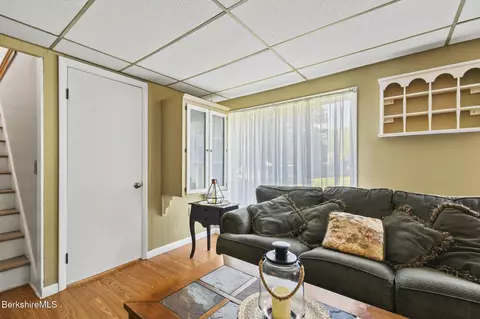 83 Devonshire Dr, Cheshire, MA 01225 photo 23