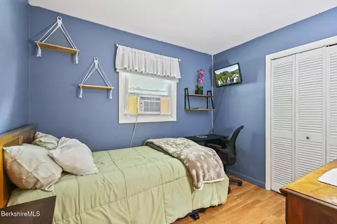 83 Devonshire Dr, Cheshire, MA 01225 photo 21