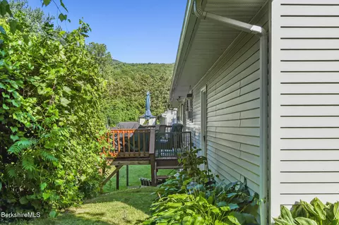 83 Devonshire Dr, Cheshire, MA 01225 photo 30