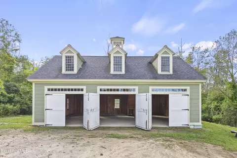 48 Main Rd, Tyringham, MA 01264 photo 7