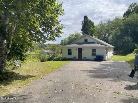 193 S Mountain Rd, Pittsfield, MA 01201