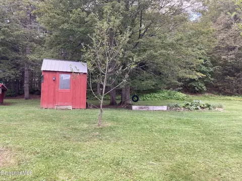 Exterior - 480 Mohawk Trl, Drury, MA 01343 photo 8 of 10