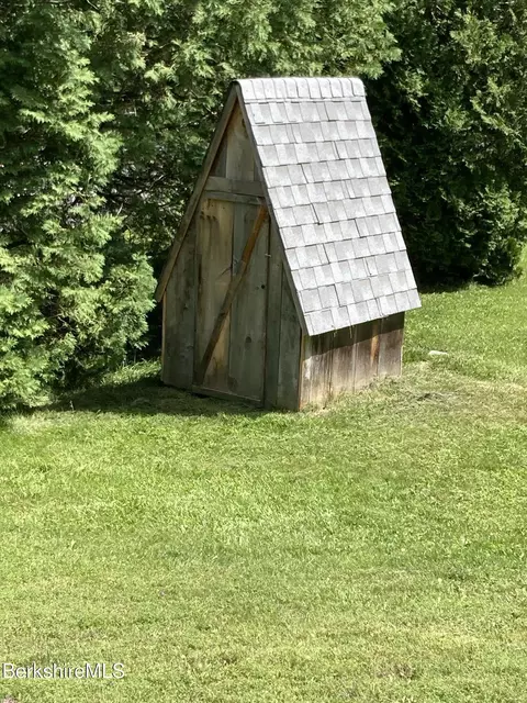 Exterior - 480 Mohawk Trl, Drury, MA 01343 photo 10 of 10