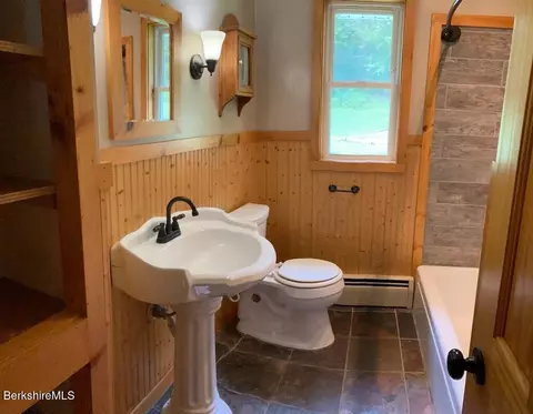 Bath - 480 Mohawk Trl, Drury, MA 01343 photo 2 of 2