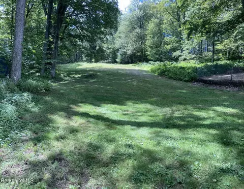 Exterior - 480 Mohawk Trl, Drury, MA 01343 photo 6 of 10