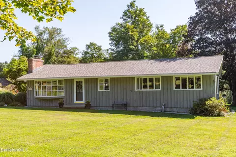 329 Dublin Rd, Richmond, MA 01254