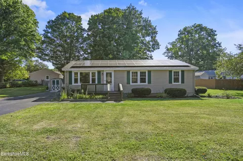 33 Elaine Ave, Dalton, MA 01226