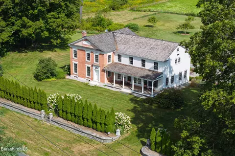 1269 Clayton Mill River Rd, New Marlborough, MA 01230
