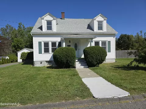 9 Dubis St, Adams, MA 01220