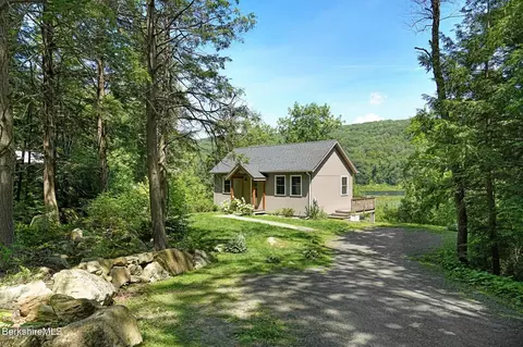 140 Beaver Dam Rd, Lee, MA 01238