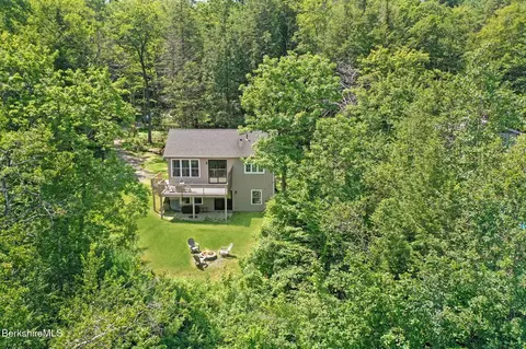 140 Beaver Dam Rd, Lee, MA 01238 photo 4